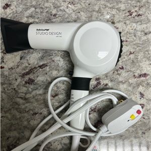 New!! Baby bliss light weight hair dryer! Perfect for travel!